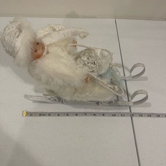 Heritage Signature Collection Winter Baby #80015 - Picture 8 of 9